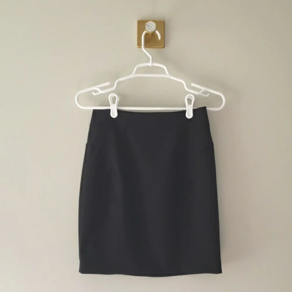 T by Alexander Wang Mini Skirt 6 Black  Office Career Minimalist Neutral Event - Picture 1 of 5